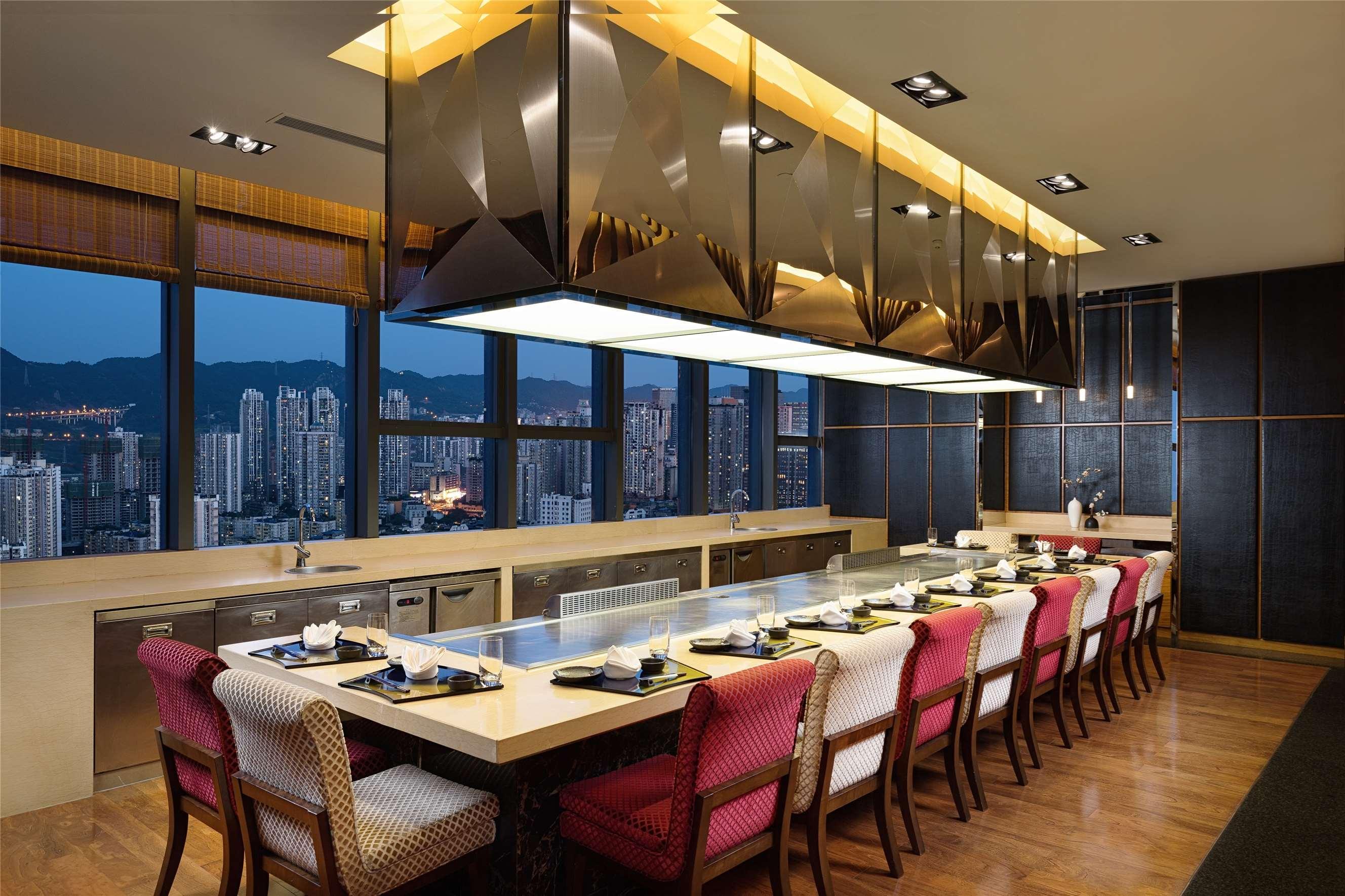 Radisson Blu Plaza Chongqing - Free 2 Bottle Of Local Beer Per Room During Stay Екстер'єр фото
