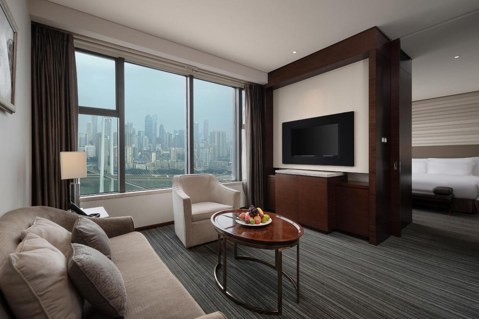 Radisson Blu Plaza Chongqing - Free 2 Bottle Of Local Beer Per Room During Stay Екстер'єр фото