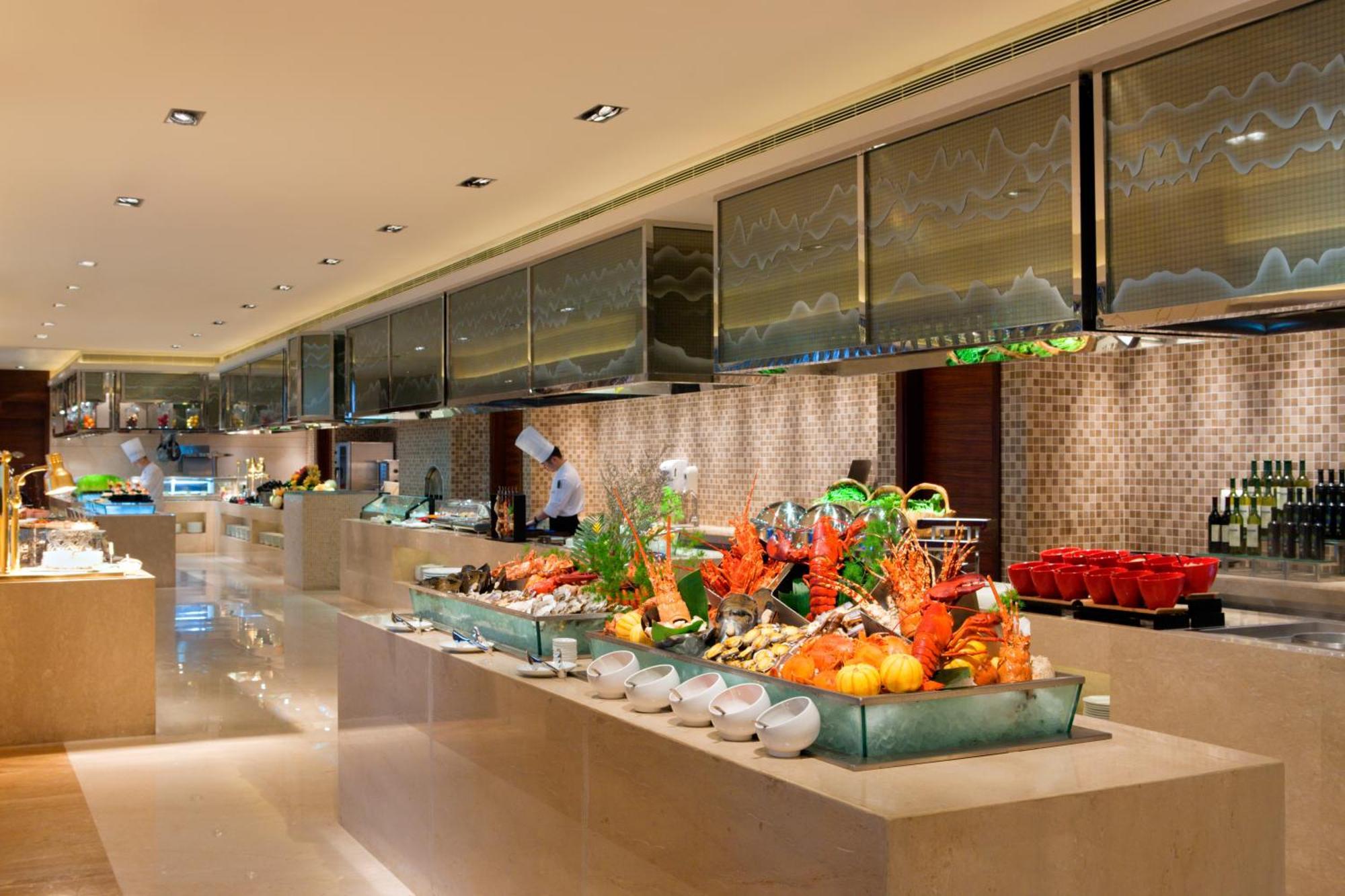 Radisson Blu Plaza Chongqing - Free 2 Bottle Of Local Beer Per Room During Stay Екстер'єр фото