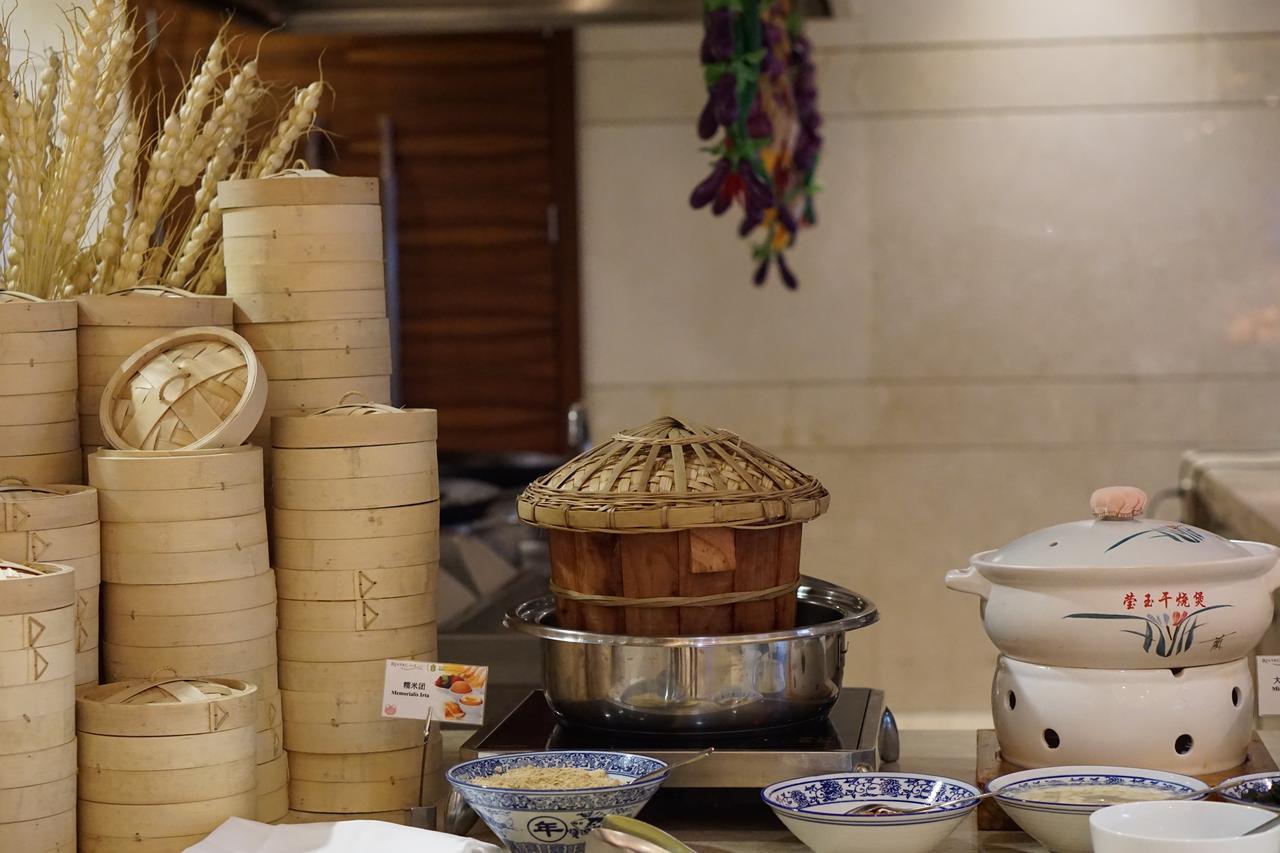 Radisson Blu Plaza Chongqing - Free 2 Bottle Of Local Beer Per Room During Stay Екстер'єр фото